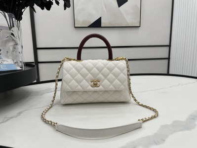 Chanel Handbags 956